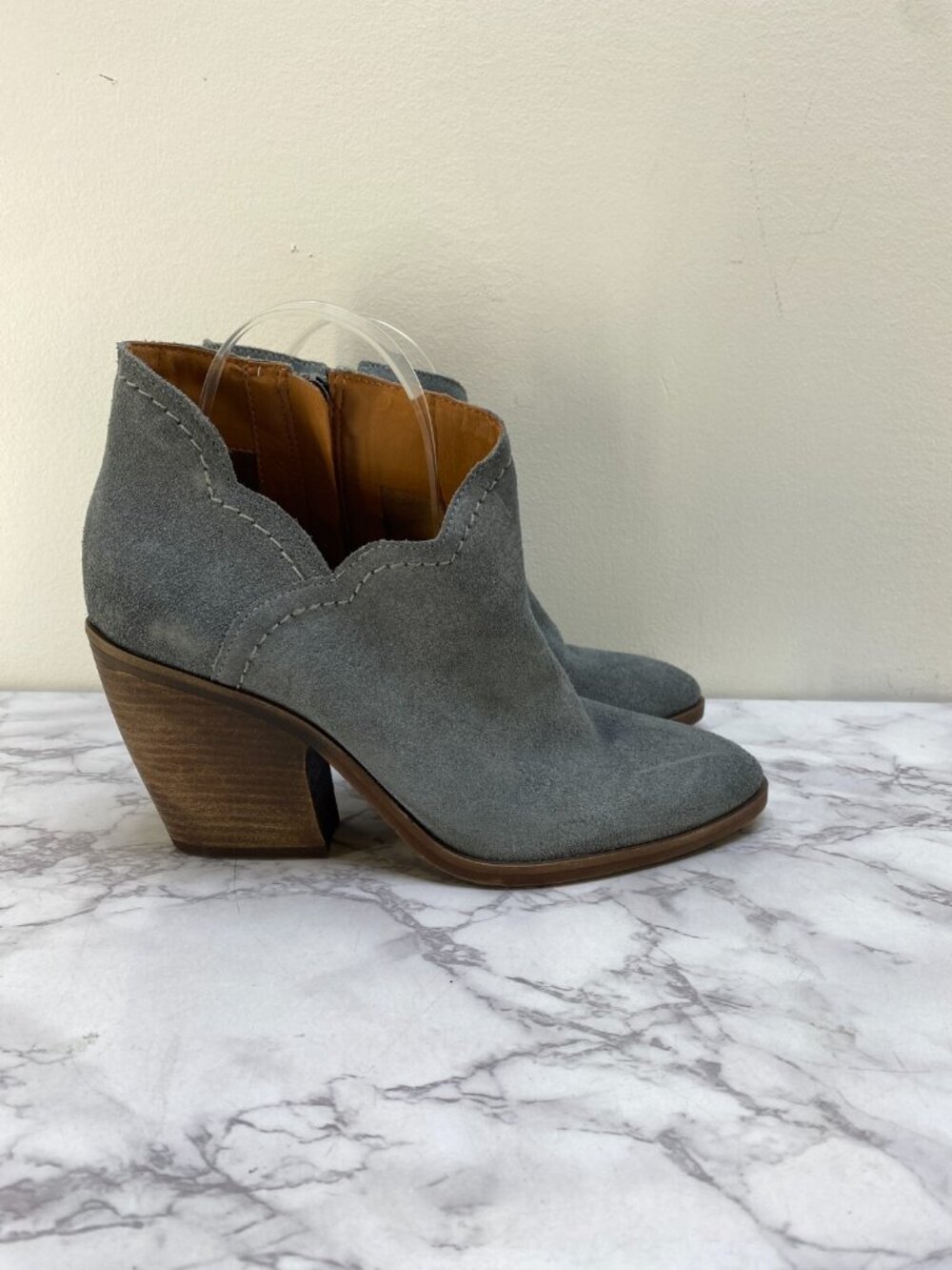 Lucky Brand Lakelyy Blue Leather Heel Bootie Sz 9M